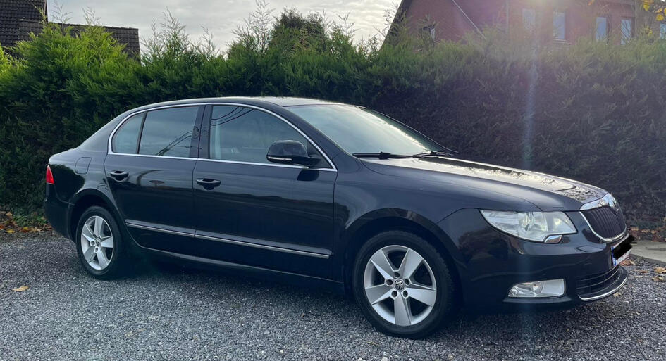 SKODA SUPERB 2.0 TDI EURO5 - 200.000KM - 7500€